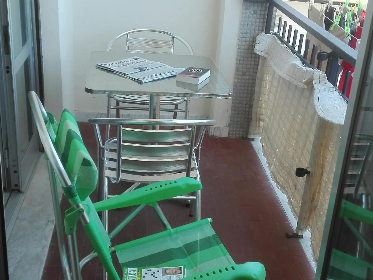 Casa Di Alessio, 6 Posti Letto A 200 Mt Dal Mare Apartment Albissola Marina Italy