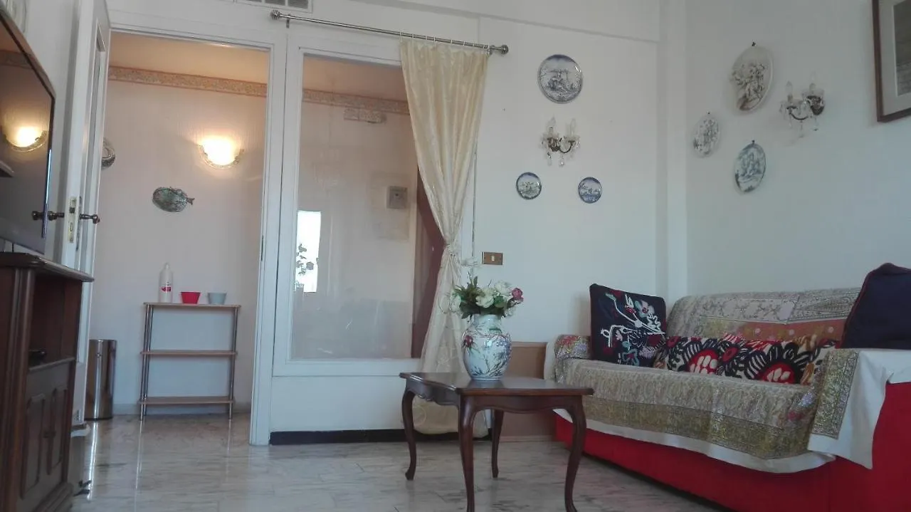 Casa Di Alessio, 6 Posti Letto A 200 Mt Dal Mare Apartment Albissola Marina
