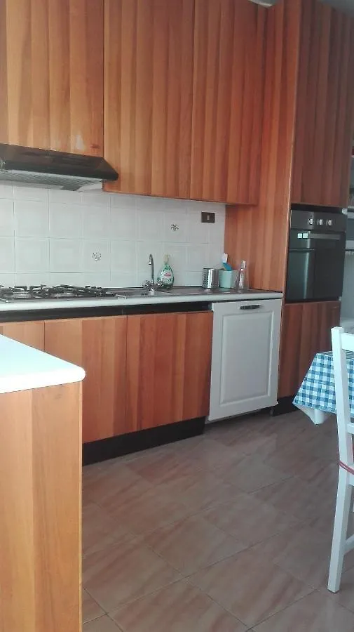 Casa Di Alessio, 6 Posti Letto A 200 Mt Dal Mare Apartment Albissola Marina